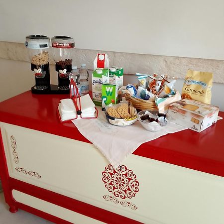 B&B A Due Passi Мартина Франка Екстериор снимка