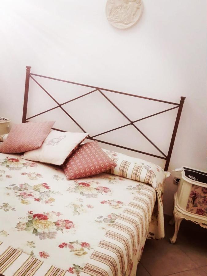B&B A Due Passi Мартина Франка Екстериор снимка