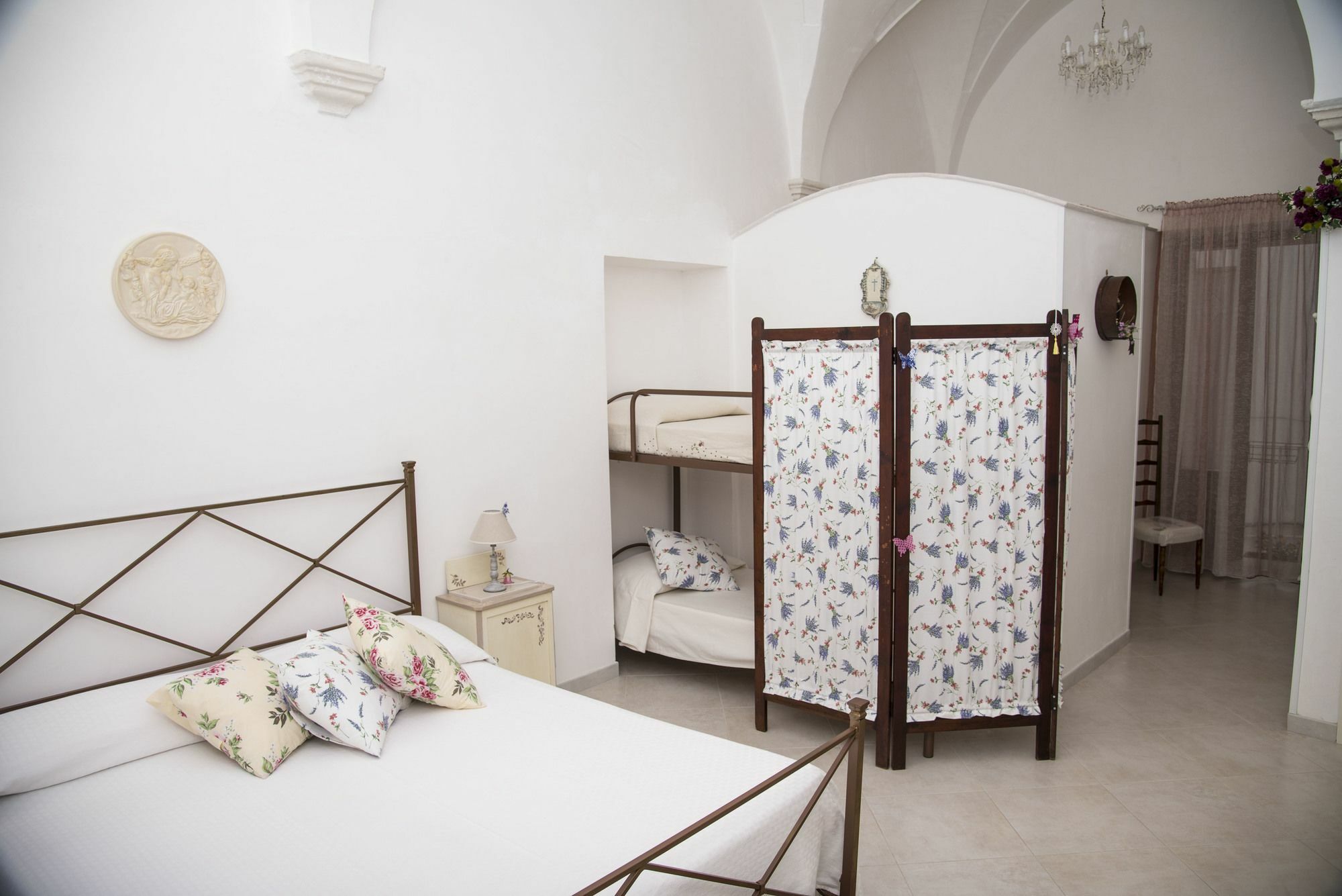 B&B A Due Passi Мартина Франка Екстериор снимка