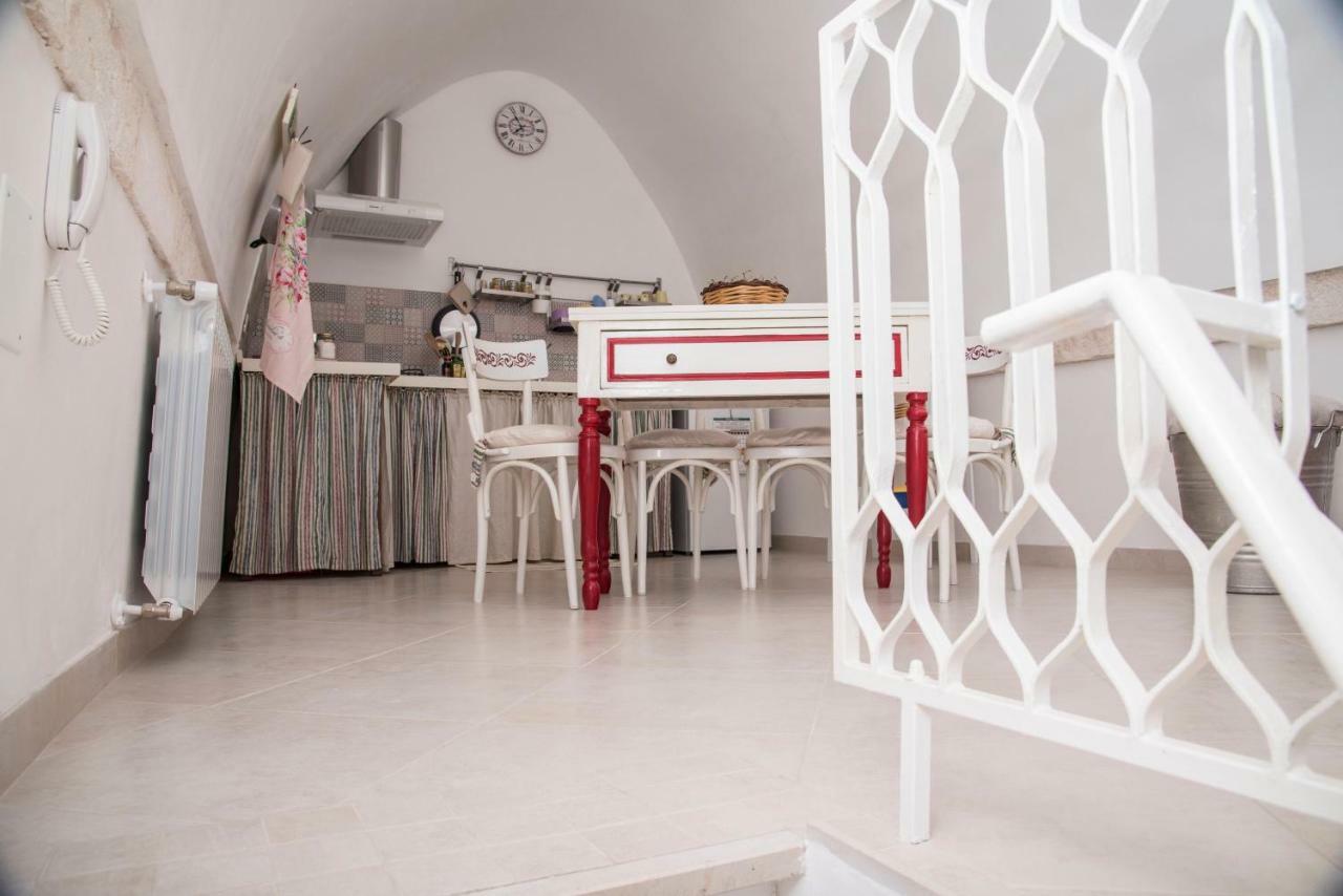 B&B A Due Passi Мартина Франка Екстериор снимка