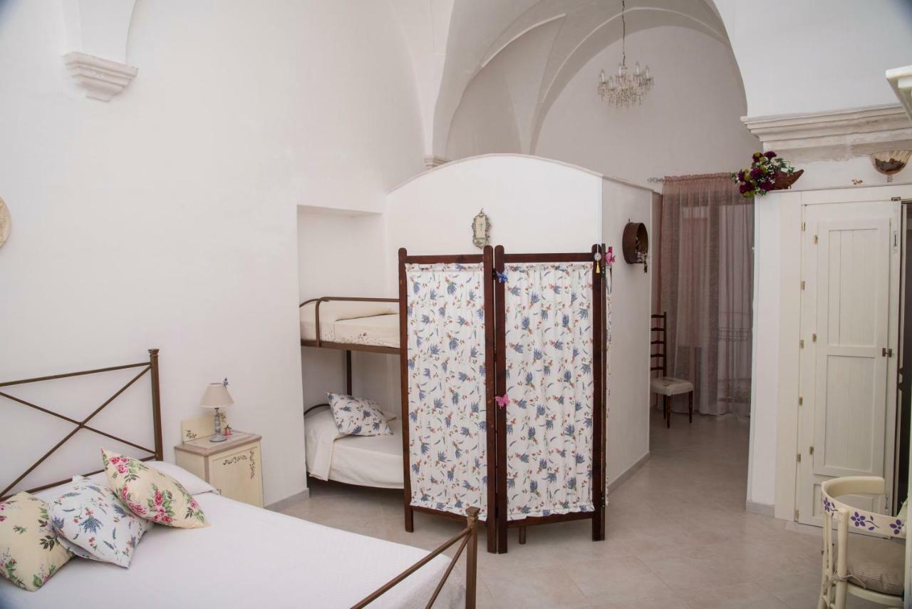 B&B A Due Passi Мартина Франка Екстериор снимка