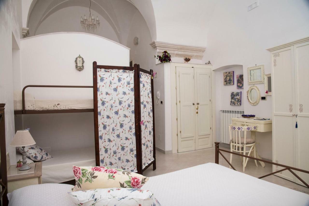 B&B A Due Passi Мартина Франка Екстериор снимка