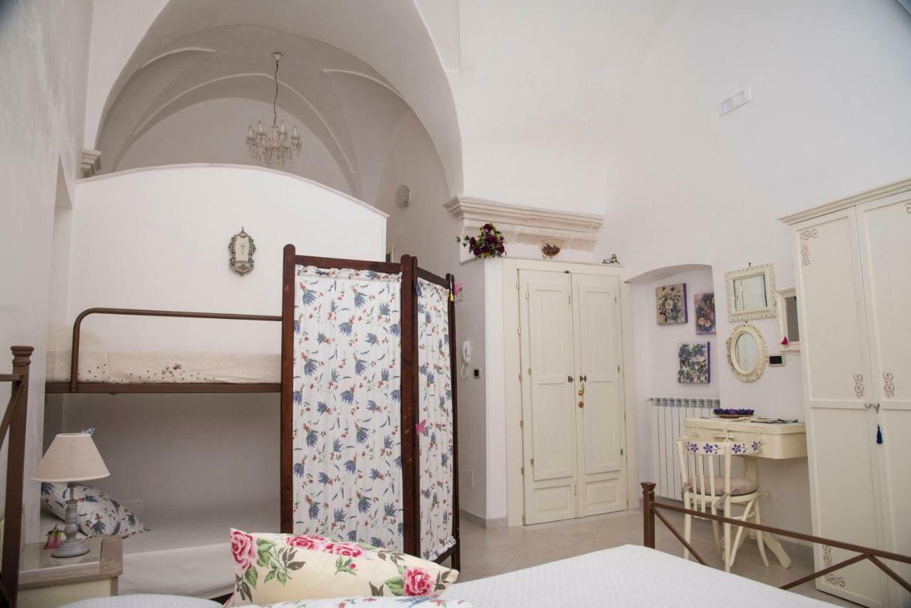 B&B A Due Passi Мартина Франка Екстериор снимка